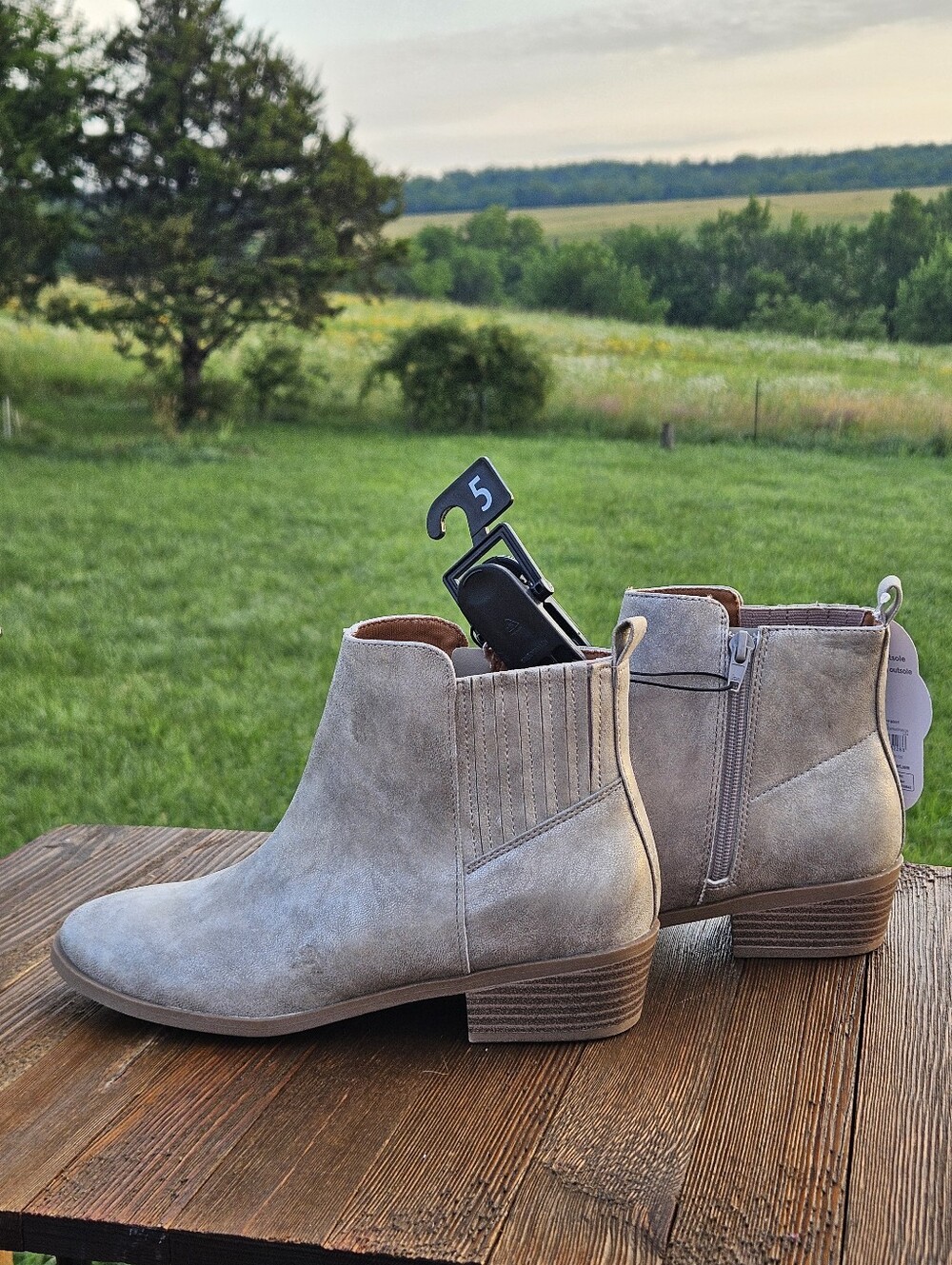 NEW Girls Taupe Ankle Booties Side-Zip Fashion Boots #boho #western #heels